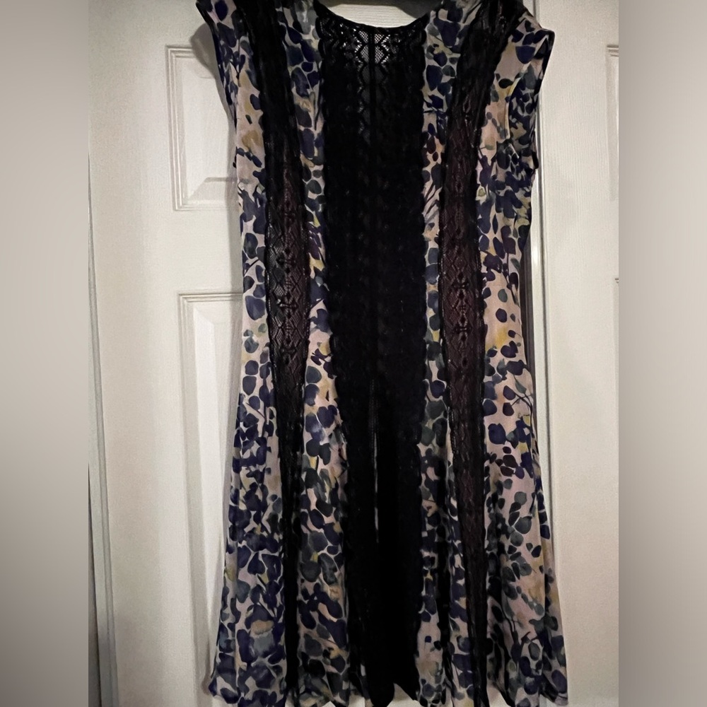 BCBG MaxAzria Floral dress